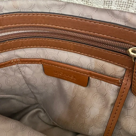 Michael Kors shoulder bag - Picture 4 of 4